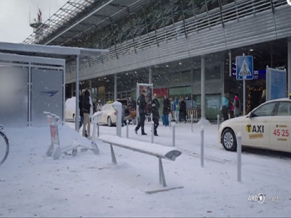Television film with artificial snow